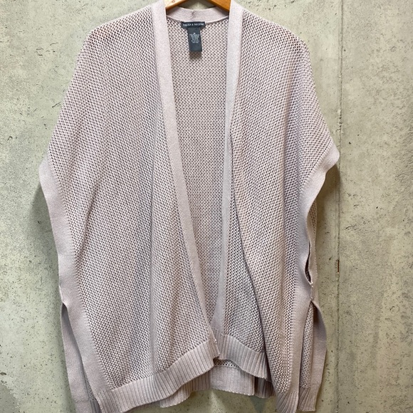 NEW Stitch Kimono - Picture 4 of 8